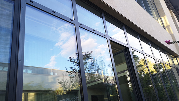施維爾斷橋鋁門窗提高整體效果